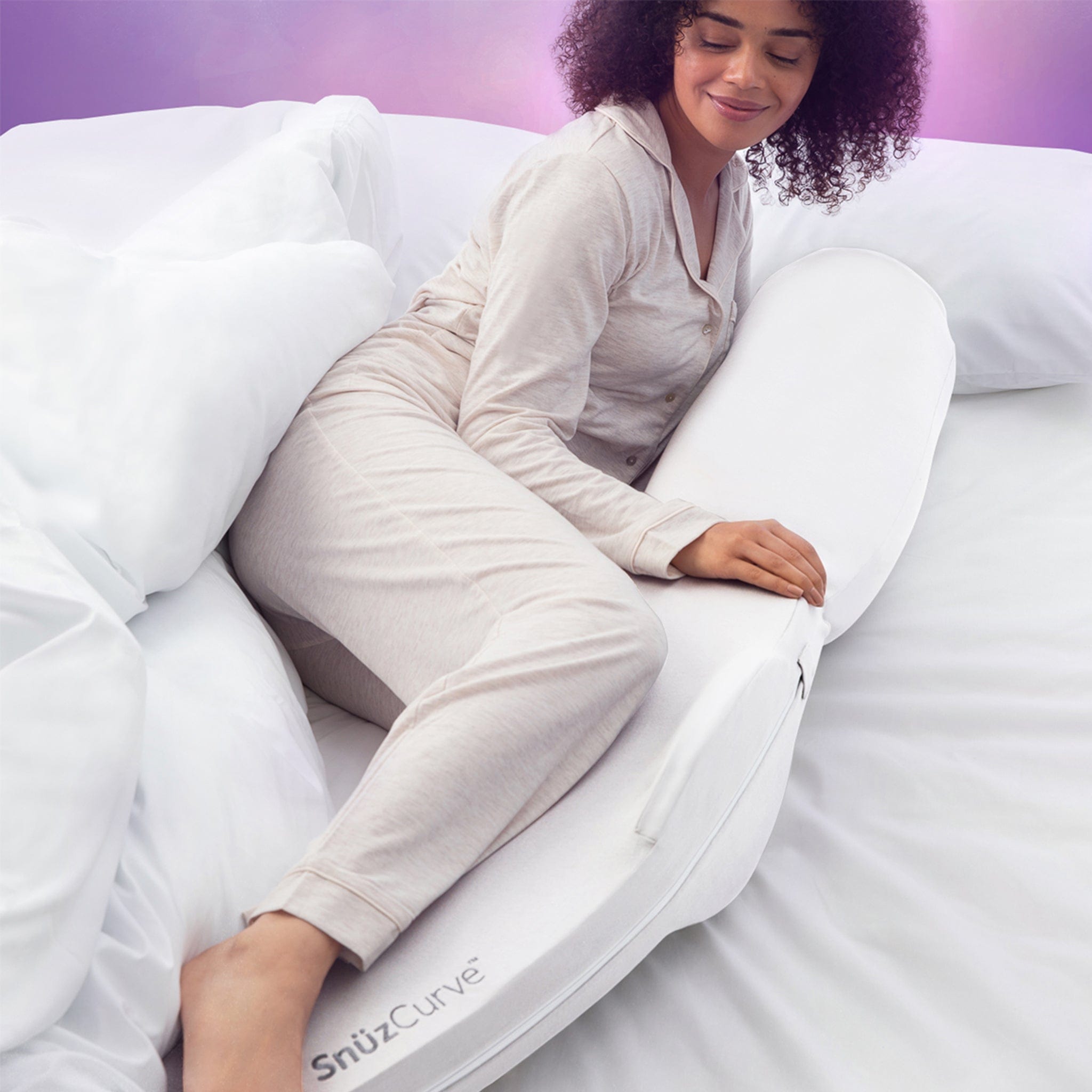 SnuzPod SnüzCurve Pregnancy Pillow in White PP01SCA