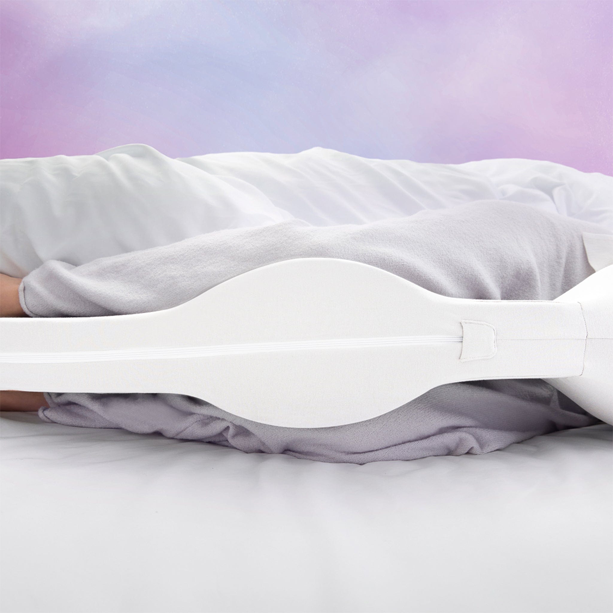 SnuzPod SnüzCurve Pregnancy Pillow in White PP01SCA